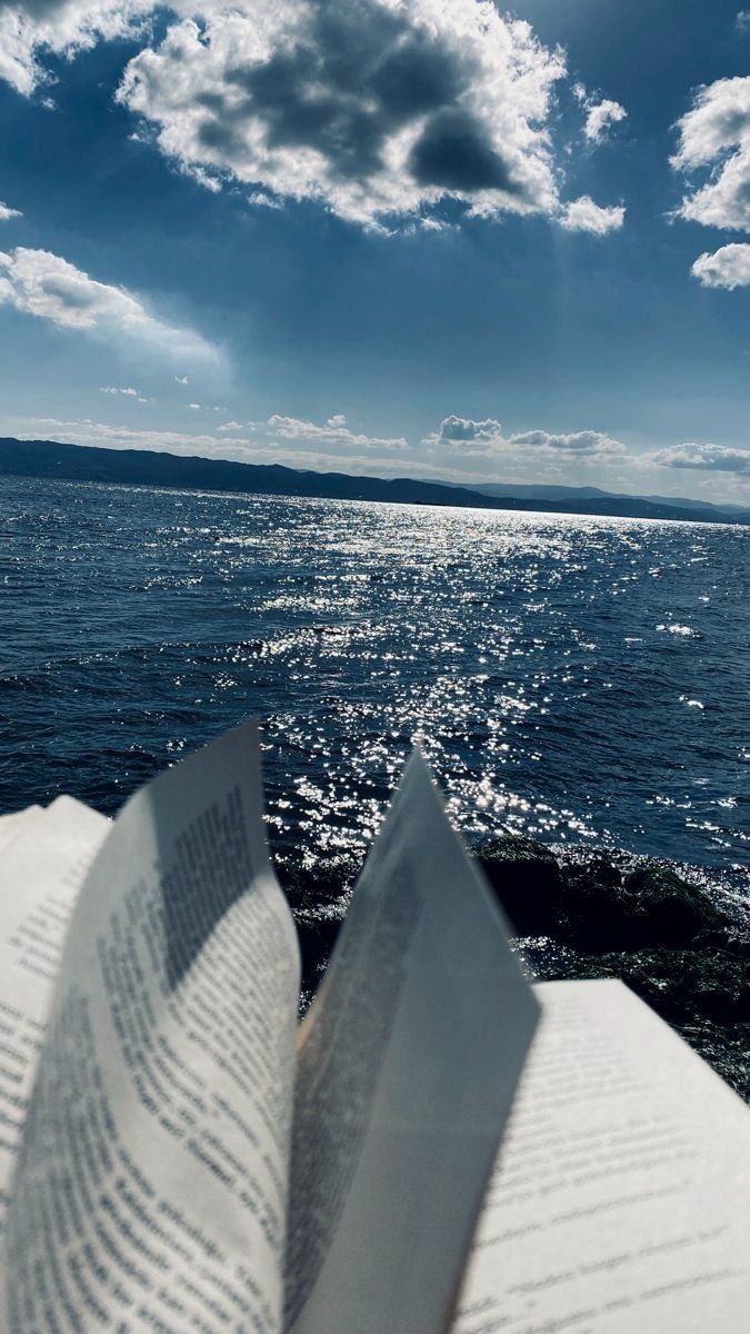 2025 (@2025pics) on Twitter photo 