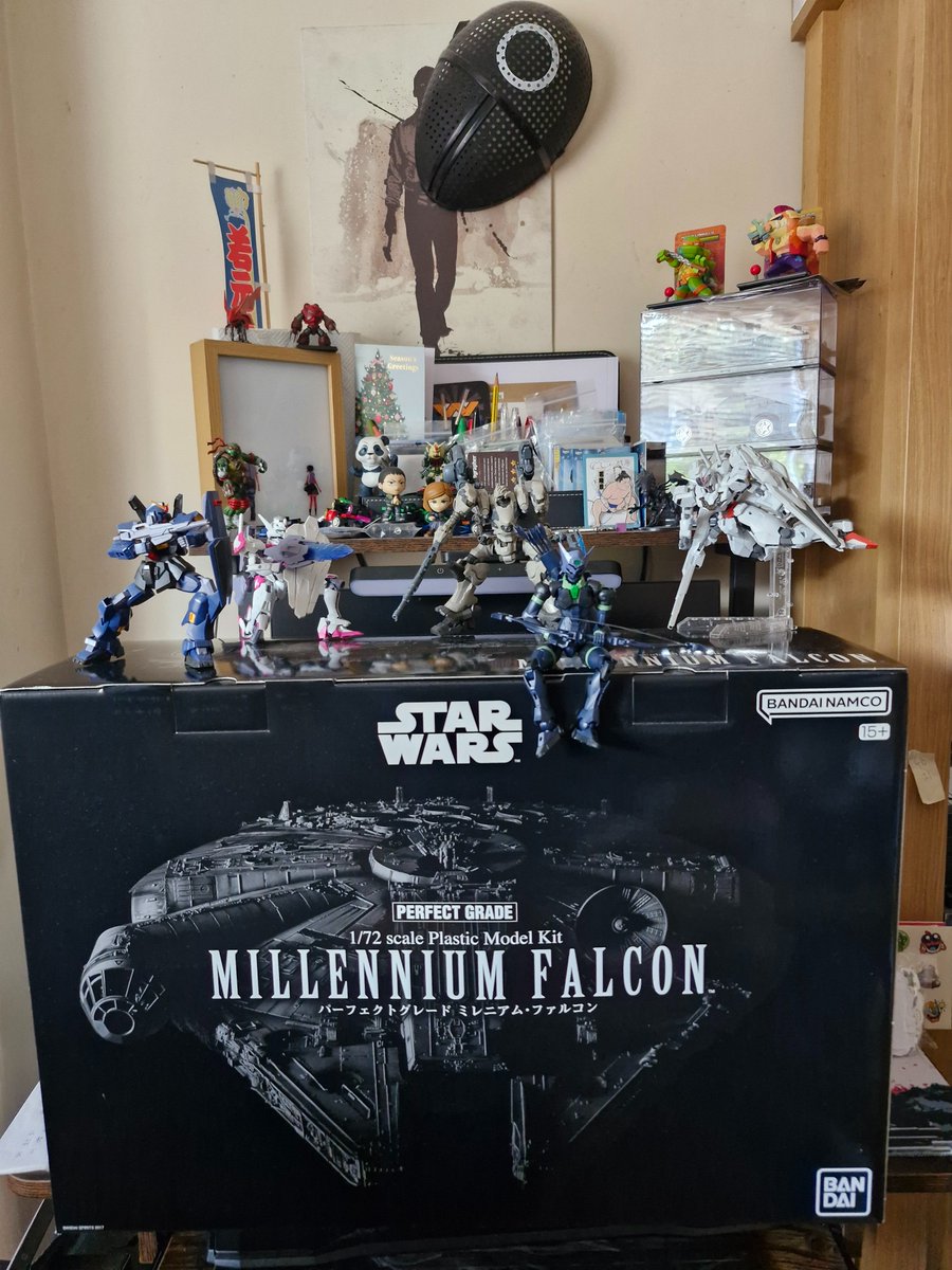 JinxedSan's tweet photo. Sometimes it's the little things you get. Looking forward to making this kit.  Cheers Den @rivalscorner #Gunpla https://t.co/XoYNqx8IGB