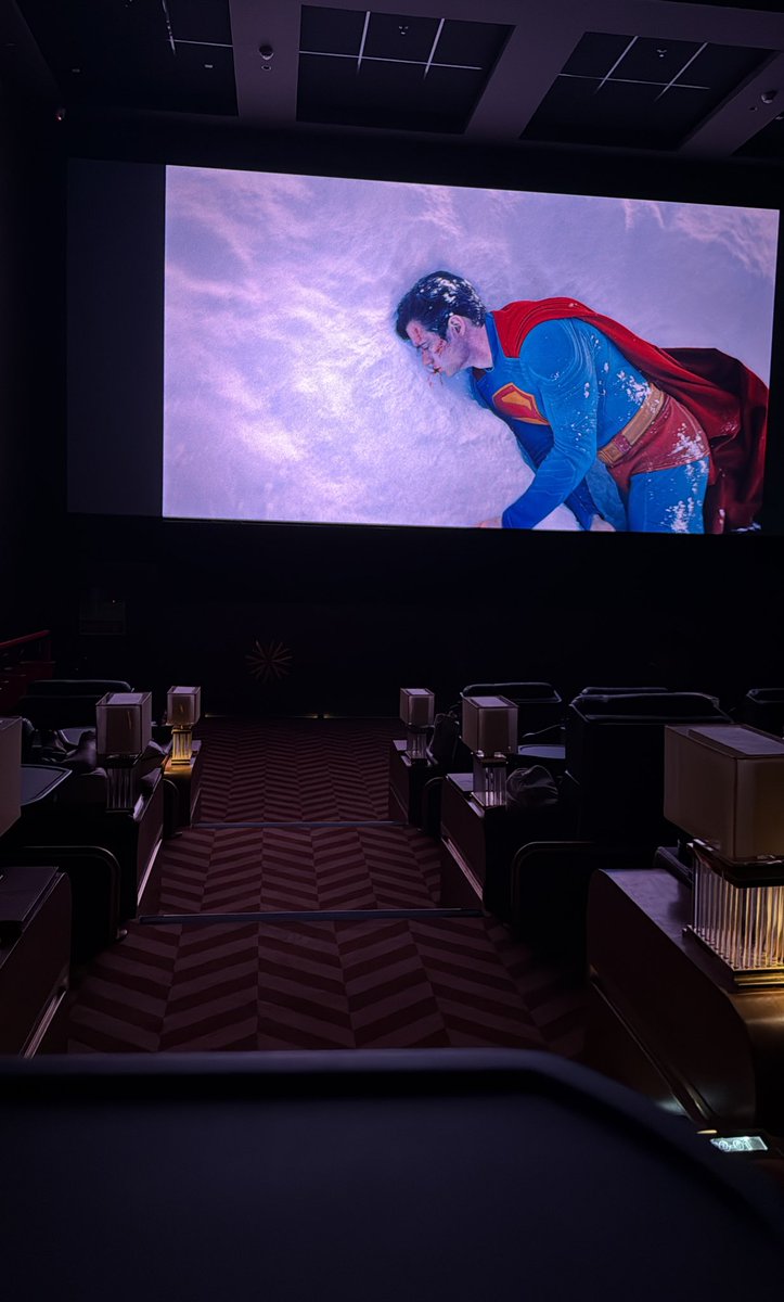 hellooo my baby (the hall for superman was still fully booked on a random thursday wtf)