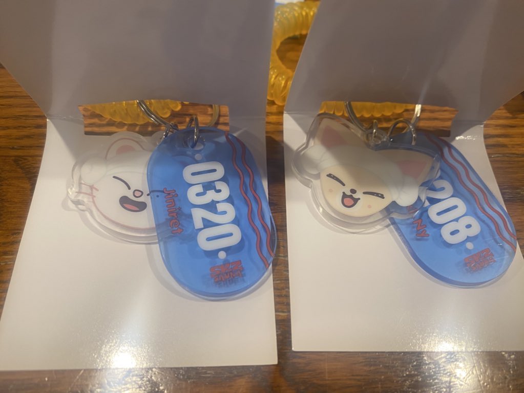 JYP POPUP ポップアップ ポプアプ 2025 StrayKids スキズ 交換

譲)ヒョンジン・アイエン

求)チャンビン・ハン

現在有楽町駅近くいるので、手渡し交換可能です！

お気軽にお声掛けください☺︎