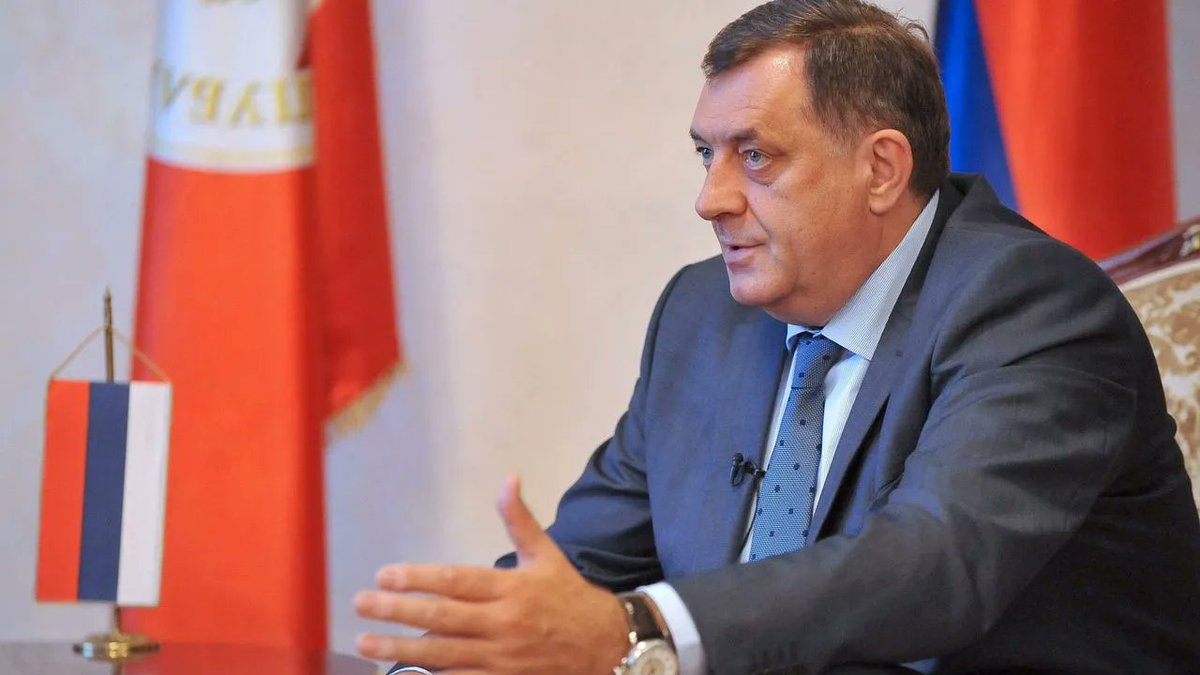 Análisis UNAL (@analisisunal) on Twitter photo En #Europa la Justicia aparta al separatista Milorad Dodik de la presidencia de los serbios de Bosnia.
🎧 Conversamos con el Prof. Jesús Agreda Rudenko, internacionalista.
📻 Síganos en <a href="/RadioUNAL/">Radio UNAL</a> y <a href="/RadioUNALmed/">Radio UNAL Medellín</a> En #Europa la Justicia aparta al separatista Milorad Dodik de la presidencia de los serbios de Bosnia.
🎧 Conversamos con el Prof. Jesús Agreda Rudenko, internacionalista.
📻 Síganos en <a href="/RadioUNAL/">Radio UNAL</a> y <a href="/RadioUNALmed/">Radio UNAL Medellín</a>
