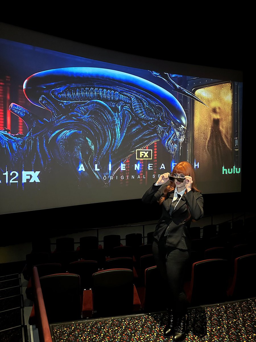 NPC_Chick's tweet image. MIB on the scene for Alien Earth, watch it on @hulu 
New show will be dropping two episodes day one! #alienearthfx #MiB