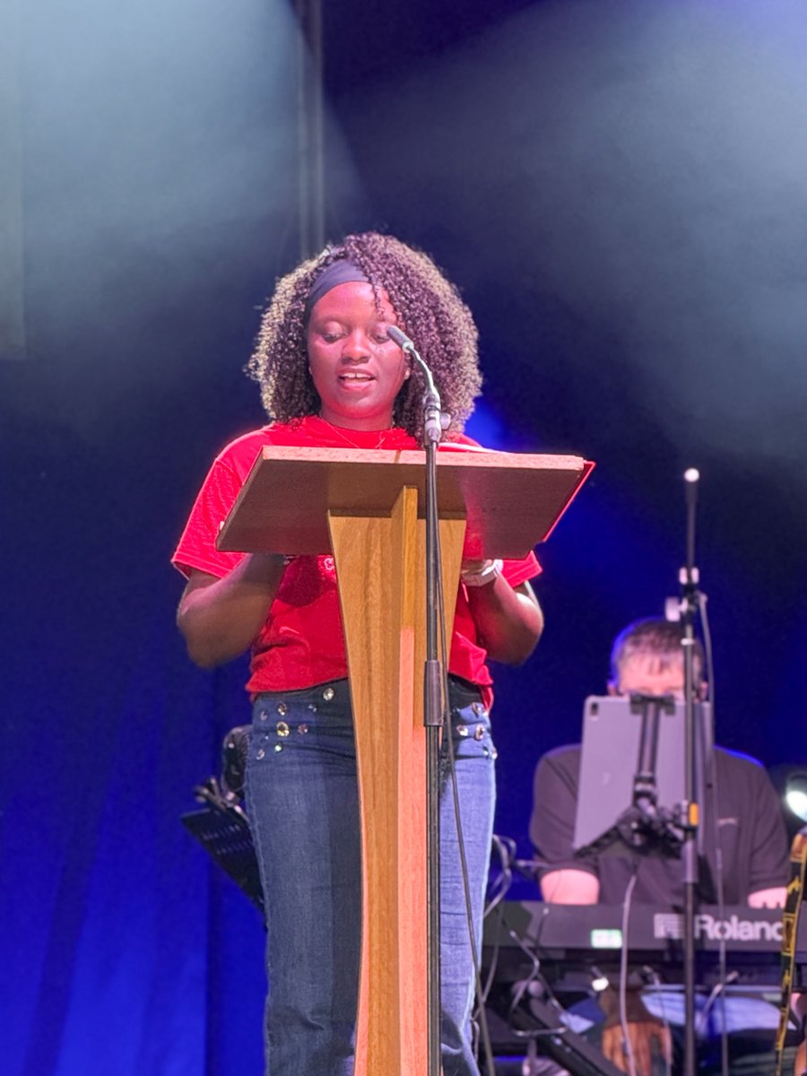 ShrineOLW's tweet photo. A gloriously uplifting final Mass at the 2025 Youth Pilgrimage! The young people were sent out to be living, walking ‘creeds’. A special thank you to The Rt Revd Will Hazlewood, the Bishop of Lewes, not only for celebrating the Mass today, but also for being an integral part of the Walsingham Youth Pilgrimage team.