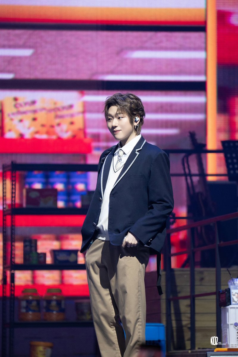 ZICO FANMEETING <COMvenience> DAY2 Stage Cuts

🔗 weverse.io/zico/media/0-1…  

#ZICO #지코 #ZICO_COMvenience