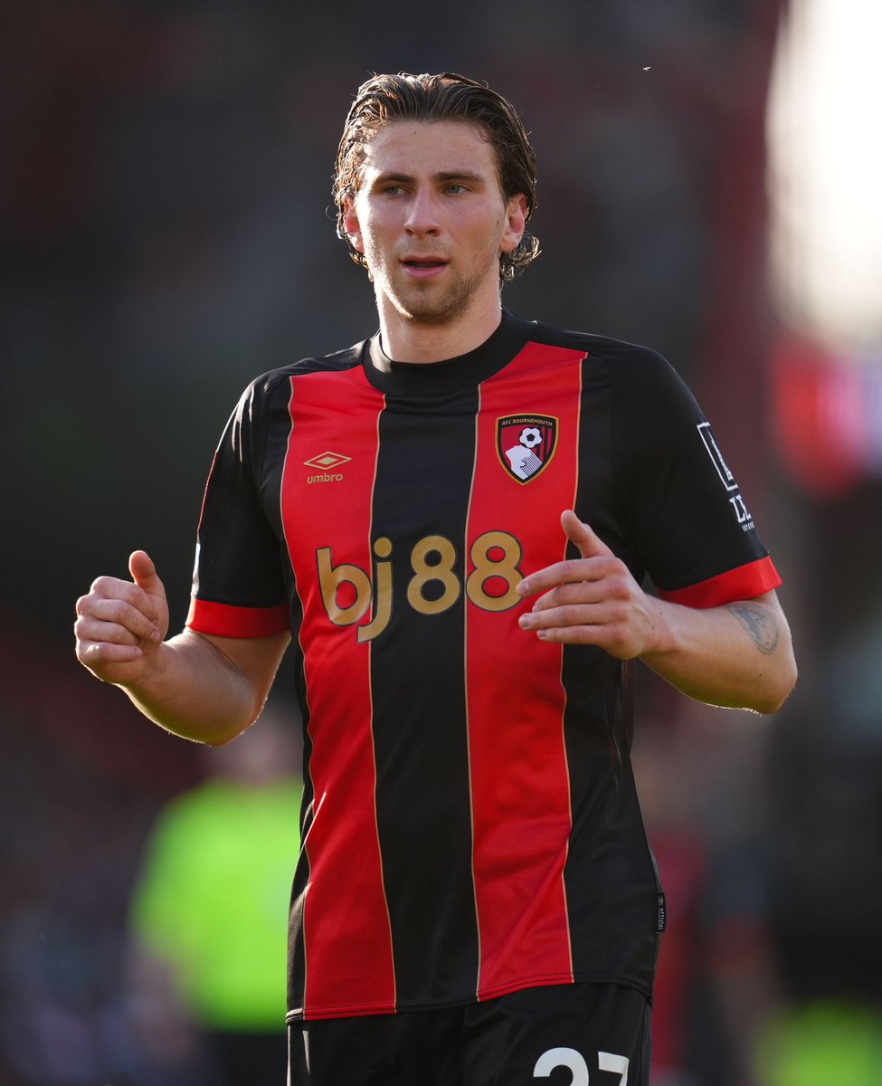 Le Peuple Parisien tweet media