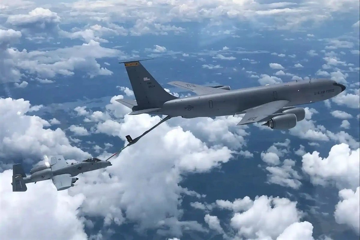PANationalGuard's tweet photo. #KnowYourMil: The KC-135 Stratotanker provides the core aerial refueling capability for the @USAirForce and is the aircraft that is used by the @PANationalGuard's 171st Air Refueling Wing to perform its primary mission. https://t.co/L46WYr6Siv