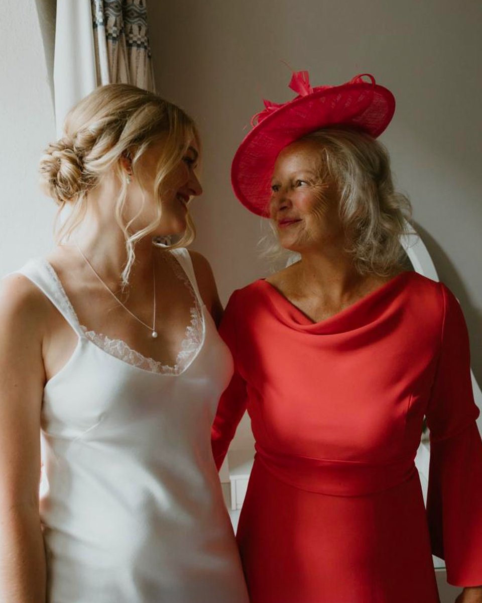 thewhiteroomuk's tweet image. Our stunning #GownAndGlory duo… 🤍❤️

Milly and Annabelle. #DaughterAndMother. #Bride and #MotherOfTheBride. 🥰

It was wonderful to have both Milly and Annabelle with us as they designed their own outfits for Milly’s #SpecialDay. ✨

tinyurl.com/eh2r7c74
