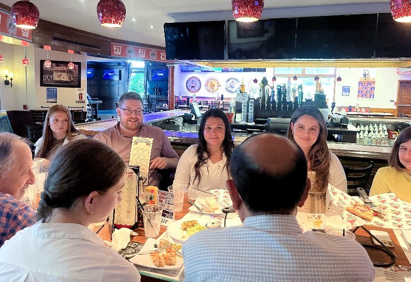 We wrapped up an amazing summer with our interns at AVG Happy Hour — a great way to celebrate everything they brought to the team! ☀️