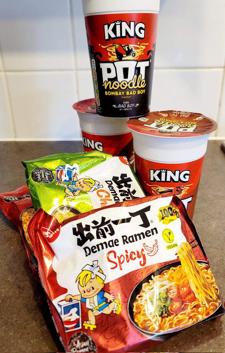 Tomorrow's lunch... Sorted!

#Bosh
#PotNoodle
#BestDad