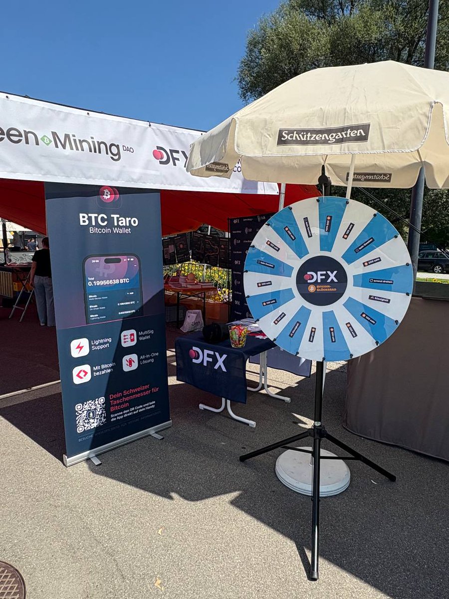 DFX_swiss's tweet photo. First Day at the Fantastical! 🎪

☀️ Beautiful weather
💬 Great talks & fresh Bitcoiners
 🏕  DFX Tent full of orange energy
🍔 Try buying with Bitcoin at the different food trucks!

📸 Check out today’s photos — we’ll be here all weekend.

Come by, get inspired, and join the Bitcoin community! 🚀