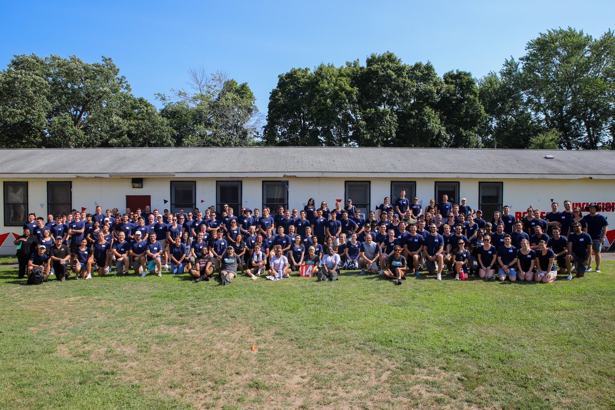 Last week, over 200 volunteers from Bain Capital US Credit and Special Situations joined us at Tech Boston Academy in Dorchester to prepare for the school year. 
We 🖌Painted 42 classes, ✏Packed 200 supply kits, and 🎨Painted playground graphics at the Lee Academy Pilot School!