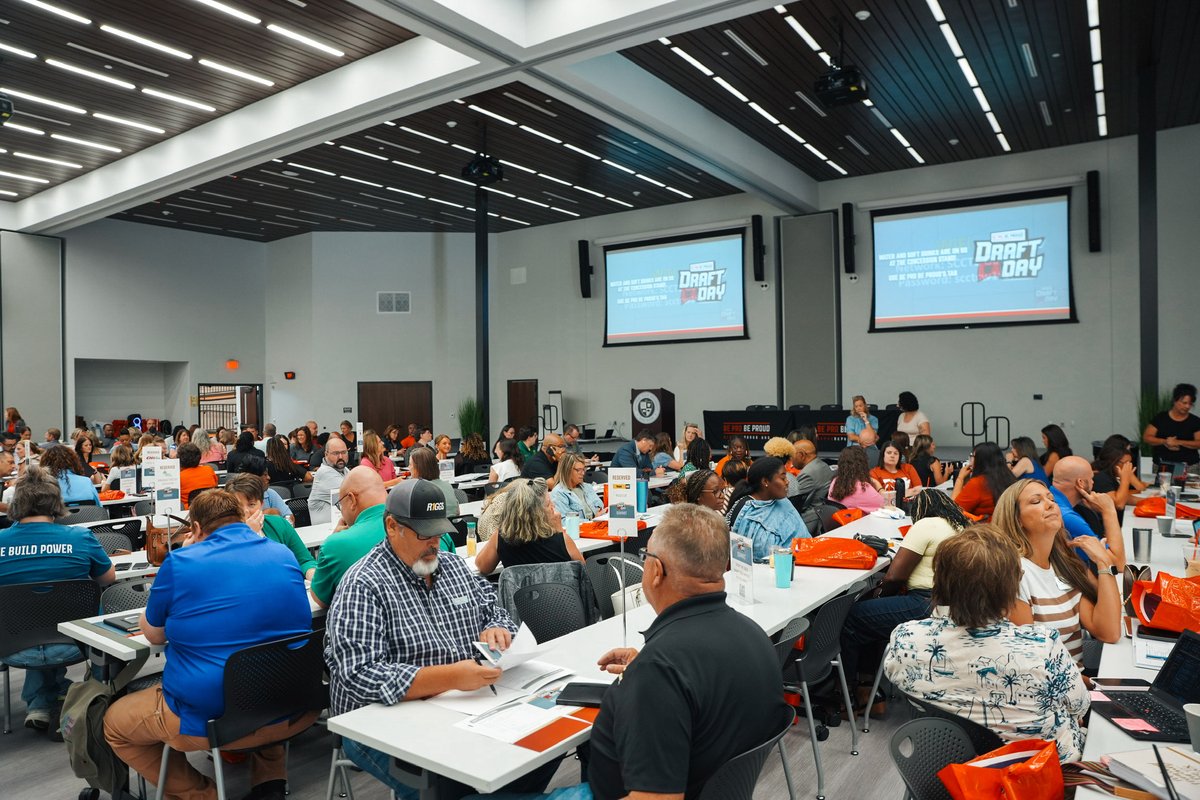 Draft Summit 2025 recap 📹 Back-to-school season is here, &amp; we’re fired up to connect with a whole new class of students through Draft Day events across the state!

Draft Day 2026 registration is opening soon. If your organization wants to be involved, now’s the time! 📱