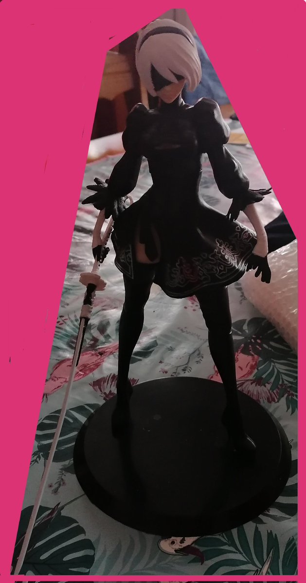 Magzel🎋Aurore🐧 (@magus1er) on Twitter photo Je remercie <a href="/NieRAutoFana/">NieRAutoFana</a> qui m'a envoyé cette sublime statuette de 2B de #NieRAutomata 😊
Je suis trop contente elle est très belle 😃 Je remercie <a href="/NieRAutoFana/">NieRAutoFana</a> qui m'a envoyé cette sublime statuette de 2B de #NieRAutomata 😊
Je suis trop contente elle est très belle 😃