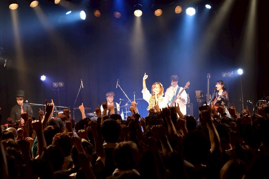 momo_nekoinu's tweet image. (momo)Release Tour
「ガラスの国」
東名阪、ありがとうございました!
みなさまのおかげで、またひとつ、忘れられない1ページが増えました。
これにて今回の物語は閉幕です。
それでは、また会う日まで。
#ガラスの国
#momo_nekoinu