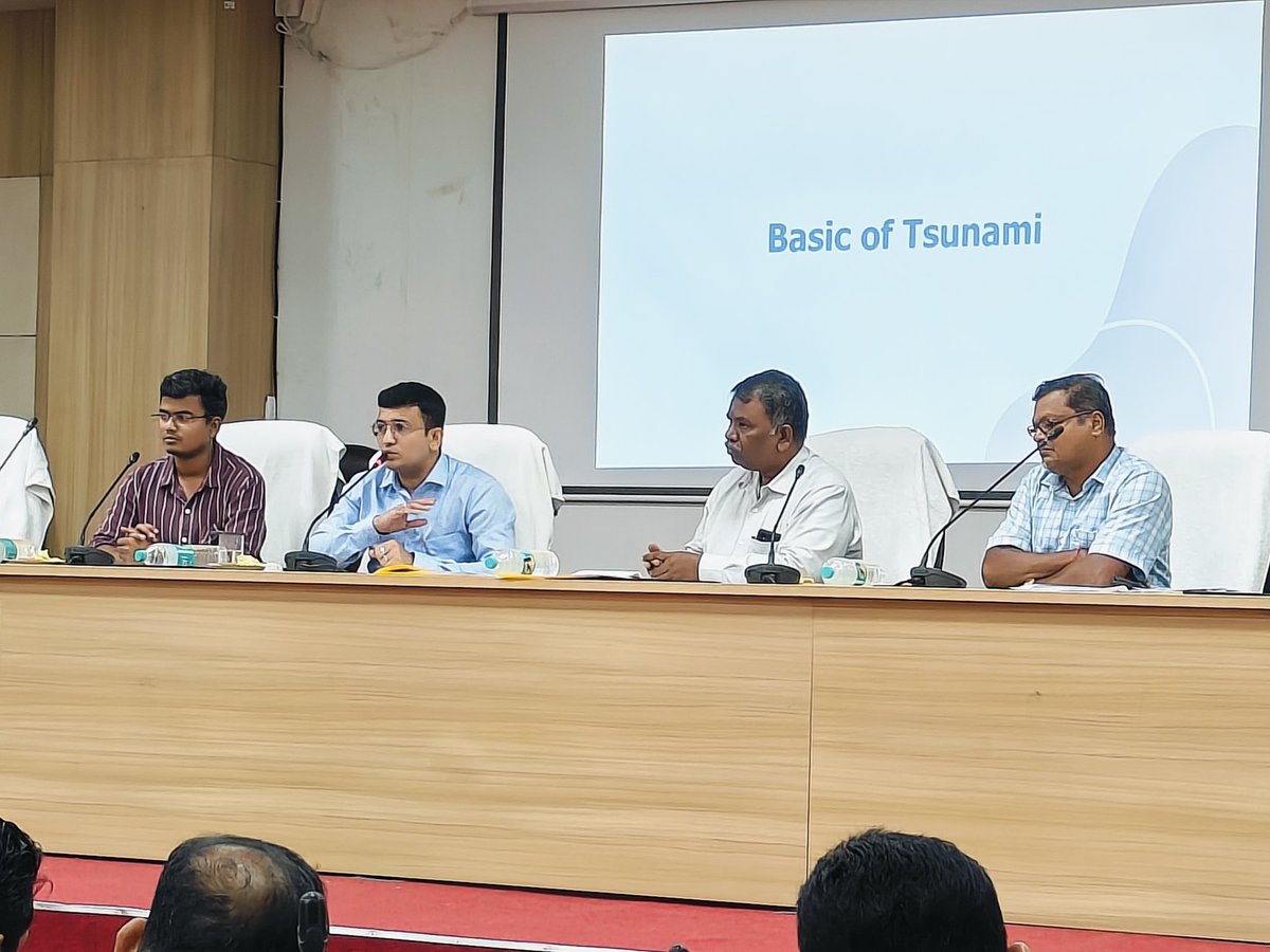 Collector & DM Balasore (@dbalasore) on Twitter photo District level training of master trainers on #Tsunami safety organised under the chairmanship of <a href="/DBalasore/">Collector & DM Balasore</a> in presence of ADM rev, CGM OSDMA and senior officials. Detailed action plan on ground level awareness and village readiness on Tsunami Safety discussed in the workshop. District level training of master trainers on #Tsunami safety organised under the chairmanship of <a href="/DBalasore/">Collector & DM Balasore</a> in presence of ADM rev, CGM OSDMA and senior officials. Detailed action plan on ground level awareness and village readiness on Tsunami Safety discussed in the workshop.