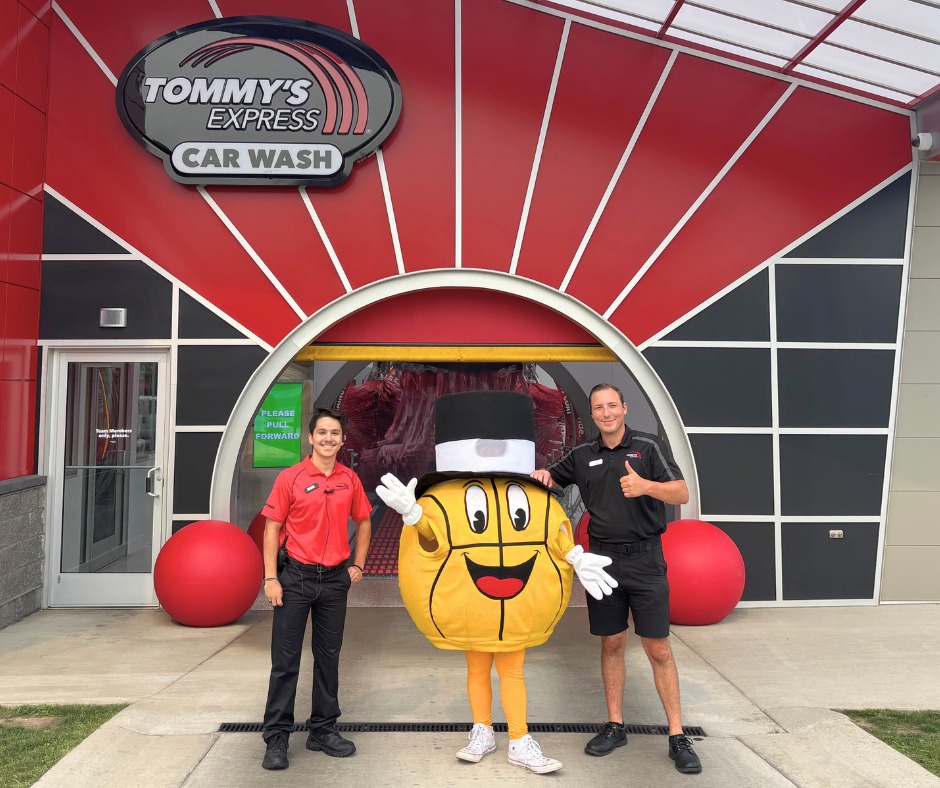 Our location in Midland, Michigan is sponsoring the Gus Macker Tournament this weekend! 

Good luck to all the hoopers this weekend! 

facebook.com/share/p/1XF8z8…