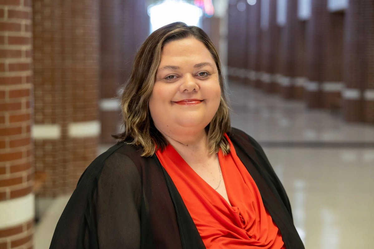 AR CommunityColleges (@arkansascc) on Twitter photo Congrats to Stephanie Thomas, <a href="/WestMemphisSD/">West Memphis Schools</a> Elementary Teacher, for being named 2025 Outstanding <a href="/asumidsouth/">ASU Mid-South</a> Alumni! As a dedicated teacher for 15 yrs, Thomas has excelled in her profession, becoming a beacon of hope and inspiration for her students.
buff.ly/3H6gyGp Congrats to Stephanie Thomas, <a href="/WestMemphisSD/">West Memphis Schools</a> Elementary Teacher, for being named 2025 Outstanding <a href="/asumidsouth/">ASU Mid-South</a> Alumni! As a dedicated teacher for 15 yrs, Thomas has excelled in her profession, becoming a beacon of hope and inspiration for her students.
buff.ly/3H6gyGp