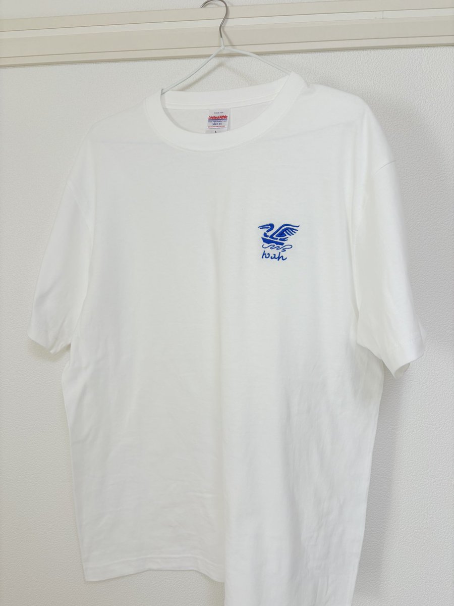 KanyaFukuda's tweet photo. 【toah NEW GOODS】
2025ペリカンボートTシャツ（ホワイト）
SIZE: L／XL
¥3000

日曜日のライブで販売予定のNewデザインのTシャツです。
2サイズ展開で、デザイン部分は刺繍にしました。発色めちゃ良いです！
少数しか作ってないので売り切れ次第終了です！ https://t.co/ktBZx8qSld