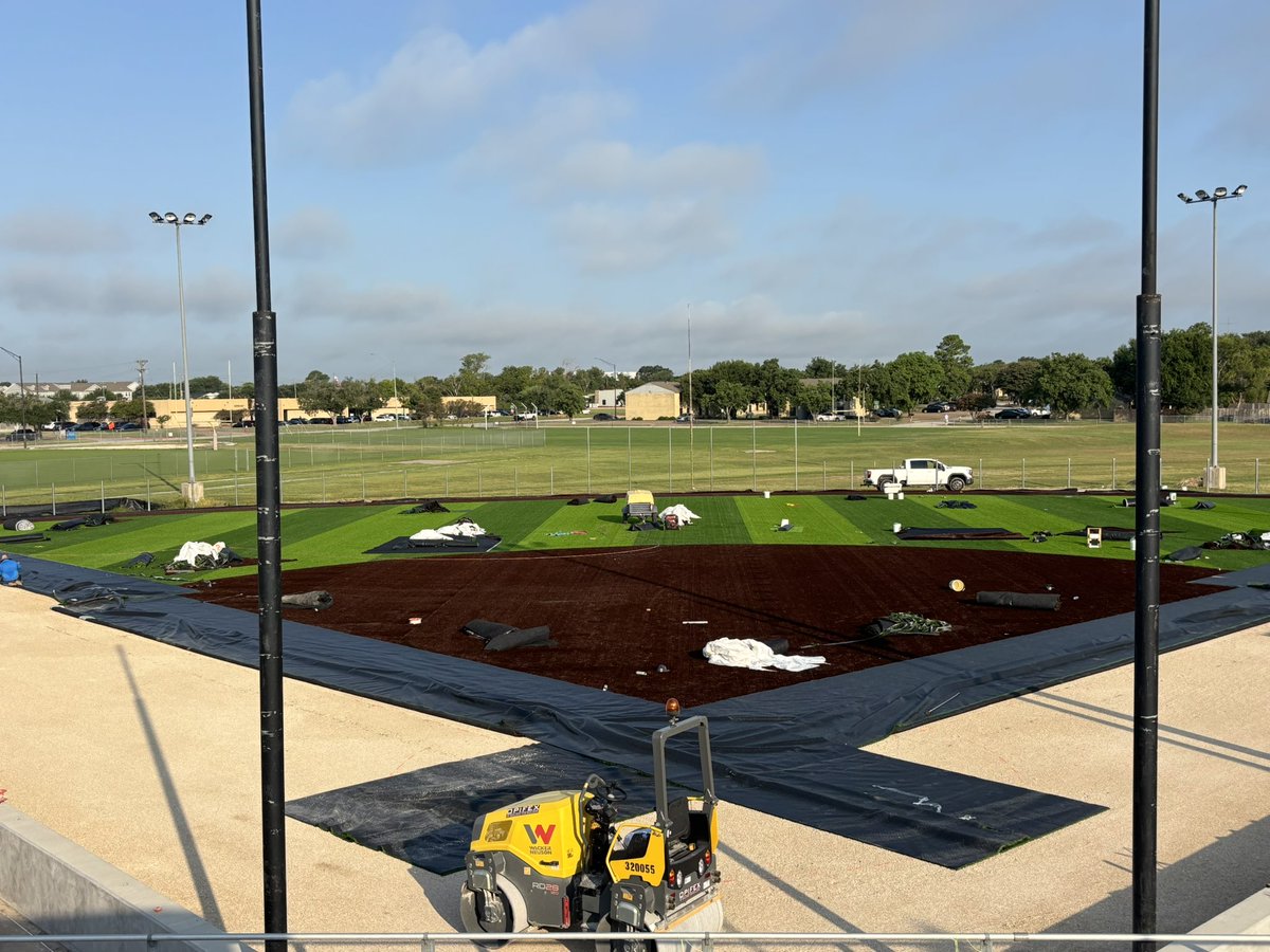 joshsymank's tweet photo. Exciting times @AMCSoftball! @CSISD bond funds at work. https://t.co/ef16IaTEQJ