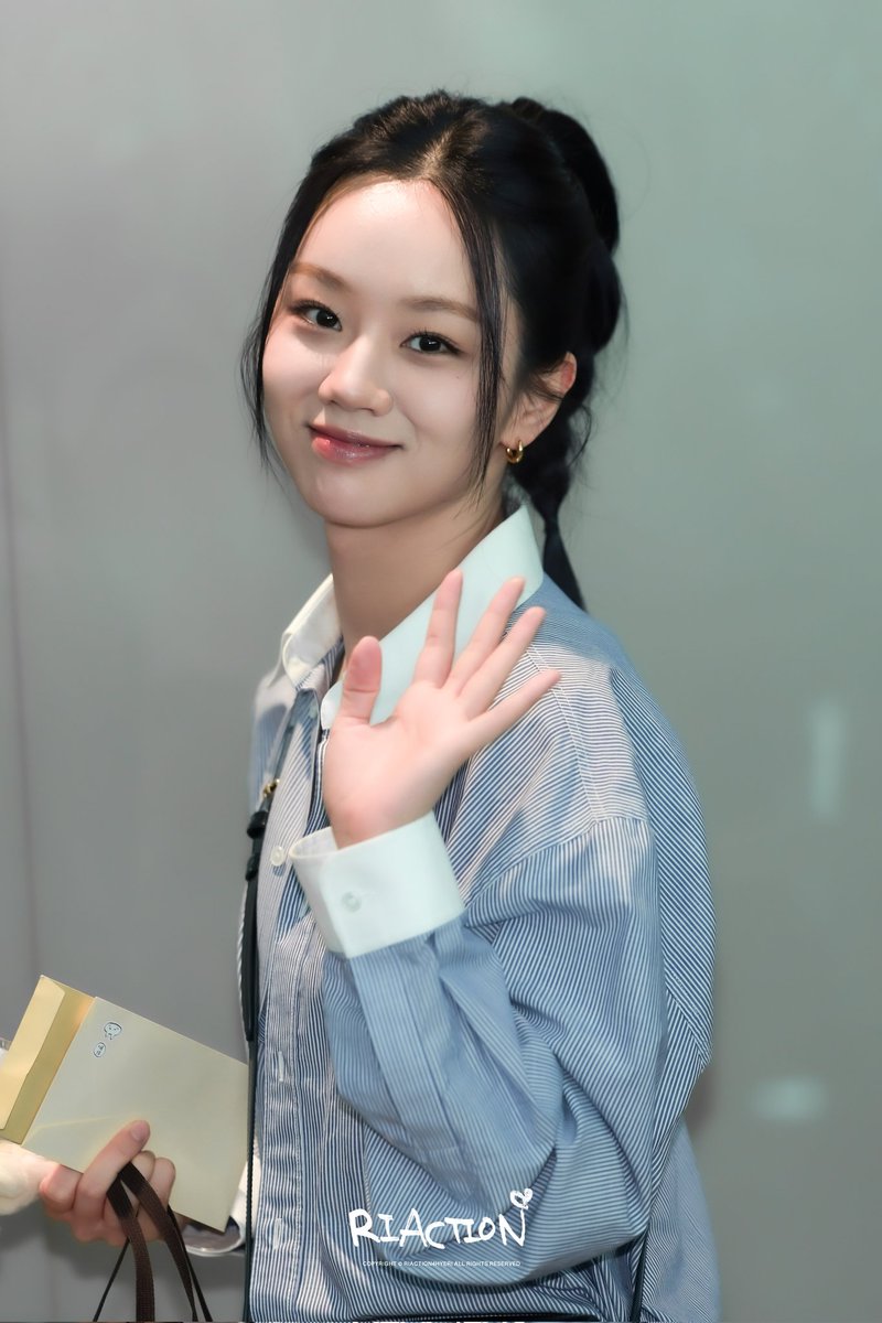riaction4hyeri tweet picture