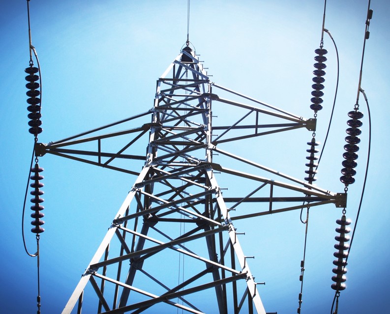 cesispa's tweet photo. 🔌 What’s behind the push for HVDC interconnections in Europe?
In the first episode, CESI experts explain why high-voltage direct current is key to cross-border energy flows and decarbonization.
🎧 Listen now: https://t.co/Sbd2IPvt4p
#HVDC #Interconnections #EnergySecurity #CESISpA