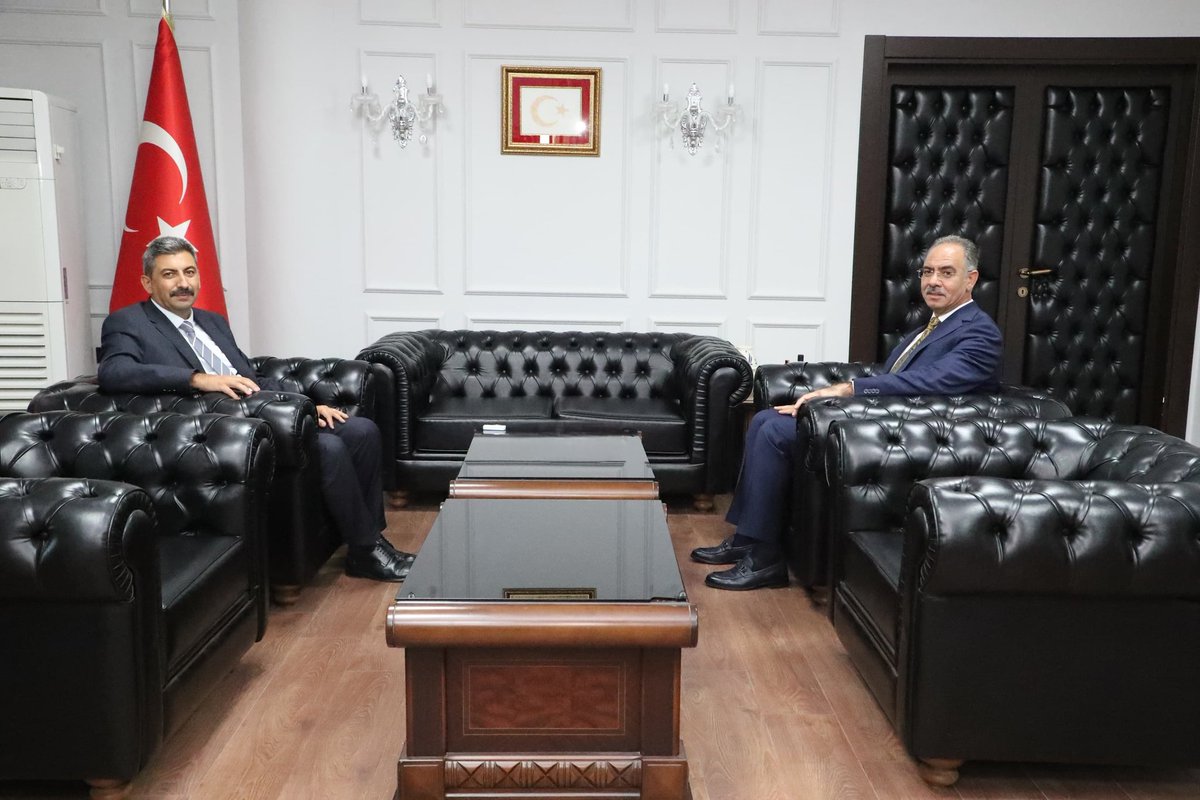 İlimize yeni atanan Cumhuriyet Başsavcımız Sayın Mustafa Çakmak’a hayırlı olsun ziyaretinde bulunduk.

Kendilerine görevlerinde başarılar diliyor, adalet hizmetlerine sağlayacağı katkılar için şimdiden teşekkür ediyorum.