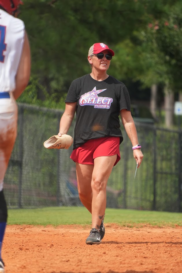 Wanted to give one final shout out to Lori Morgan who is officially retiring. She has led this team since it's inception in the Illinois Hawks org. The lasting impact she has left on all of the girls that have gone through her team over the years is profound.  We will miss her!