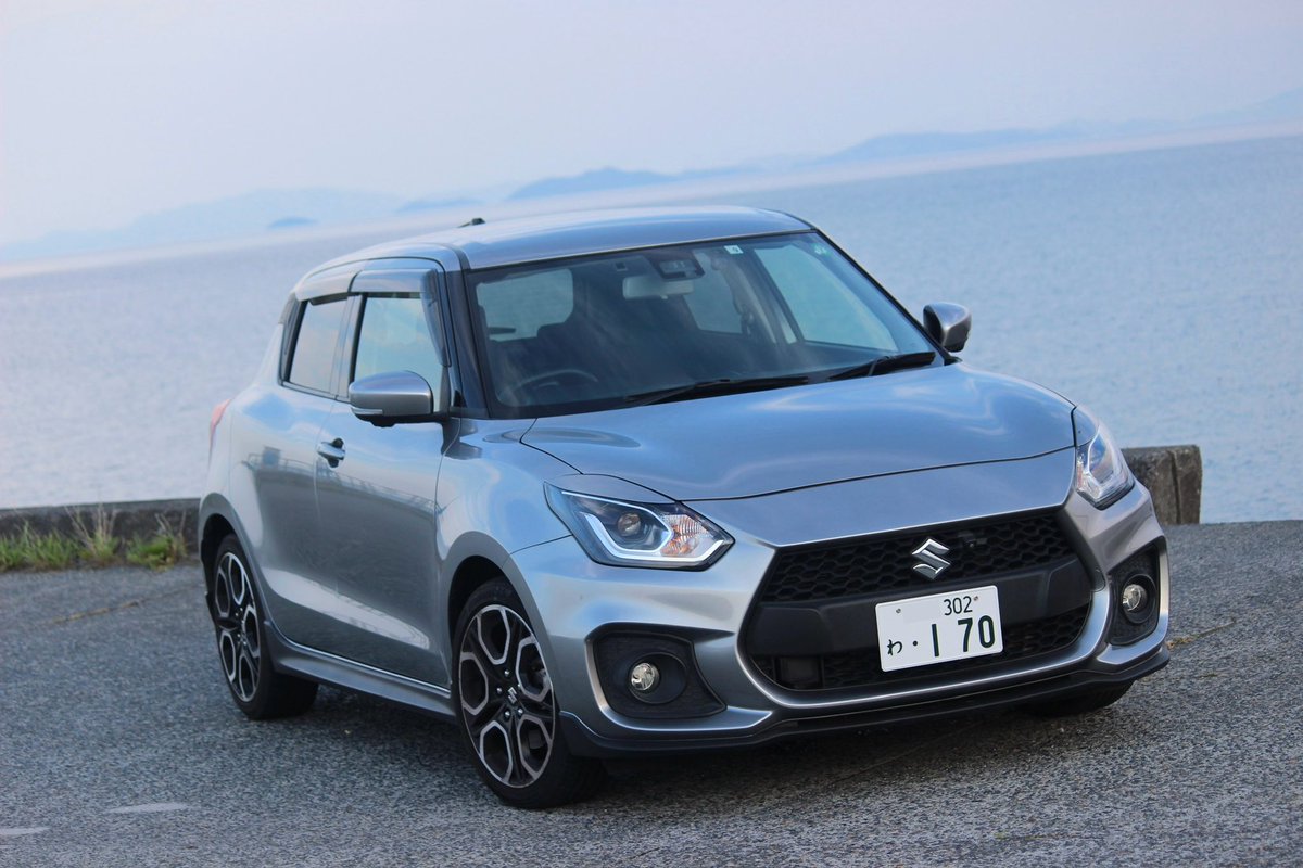 R_s_cargram's tweet photo. スイフトスポーツ借りてみたっ！
お盆のハイシーズンなのに3日間で10,000円！？！？
タイムズより安いのに、6MTだしセミバケシートだし、くるま好きからするとめちゃおもしろいですっ⚙️

しかし、一点問題点が、、、
お楽しみに🚗 https://t.co/c2SB87paH4