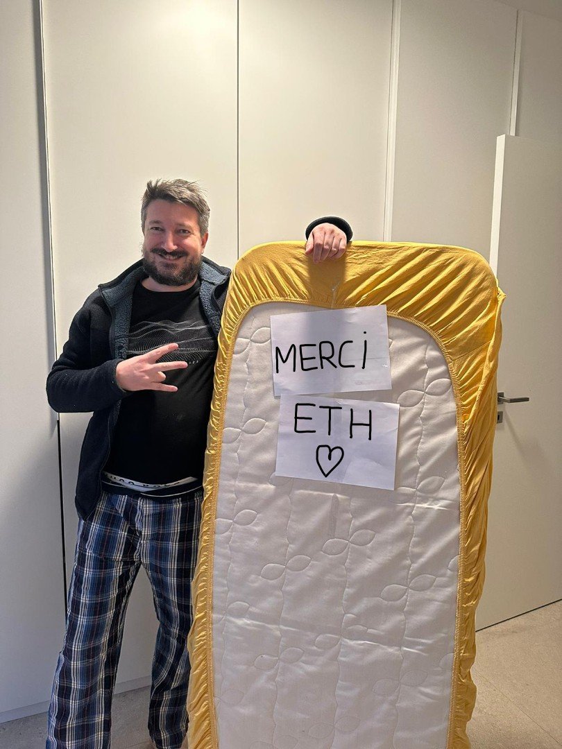 BoubouSGC's tweet photo. ETH 4000 UNITED STATES DOLLARS. https://t.co/hBx0r2PXLT