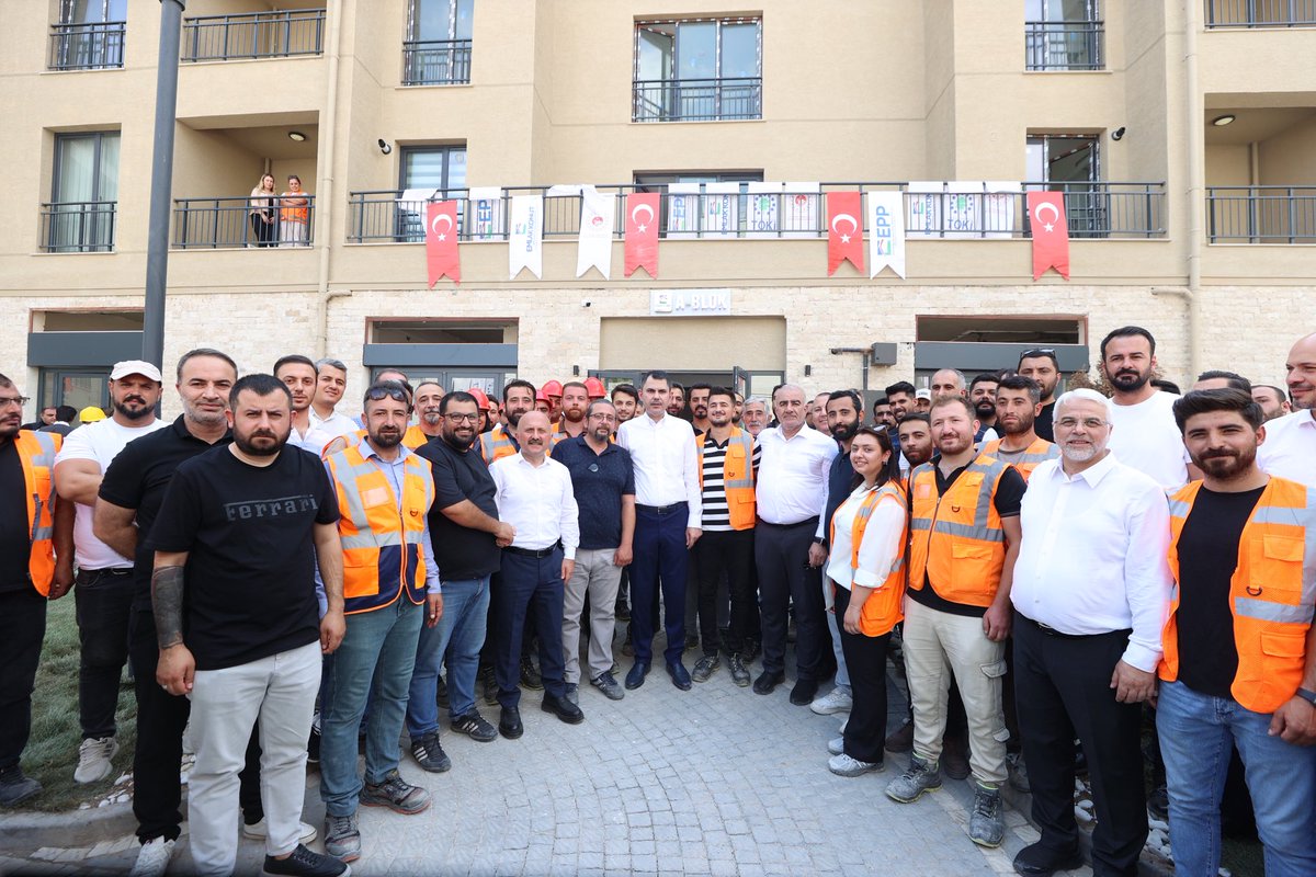 Her gelişimizde güzel günlere bir adım daha yaklaşan bir Adıyaman’la karşılaşıyoruz.

📌Şehrimide bugüne kadar toplam 3️⃣6️⃣ bin yeni yuvamızı ve iş yerimizi teslim ettik. 

📌Eylül ayında 4️⃣3️⃣ bin bağımsız bölümü tamamlamış, yıl sonuna bile kalmadan 
tüm konutları hak sahibi