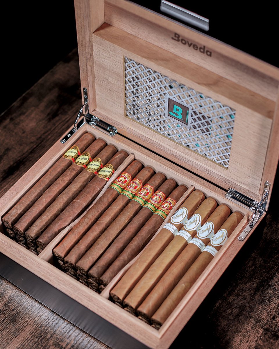 BovedaInc's tweet photo. ๐ฆ How many cigars fit in the Boveda Humidor? It holds 50+ depending on vitolas. ๐ค Check it out! ๐๐ผ #CigarHumidor #BovedaHumidor #CigarLovers #CigarAficionado #HumidorLife #CigarStorage #SpanishCedar #CigarCommunity #CigarEnthusiast #Boveda #LoveYourCigars https://t.co/09fS9CpEkm