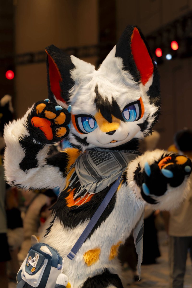 #FursuitFriday
嗨起来
📷：<a href="/Vindsynt/">来一勺枫糖浆ww</a>