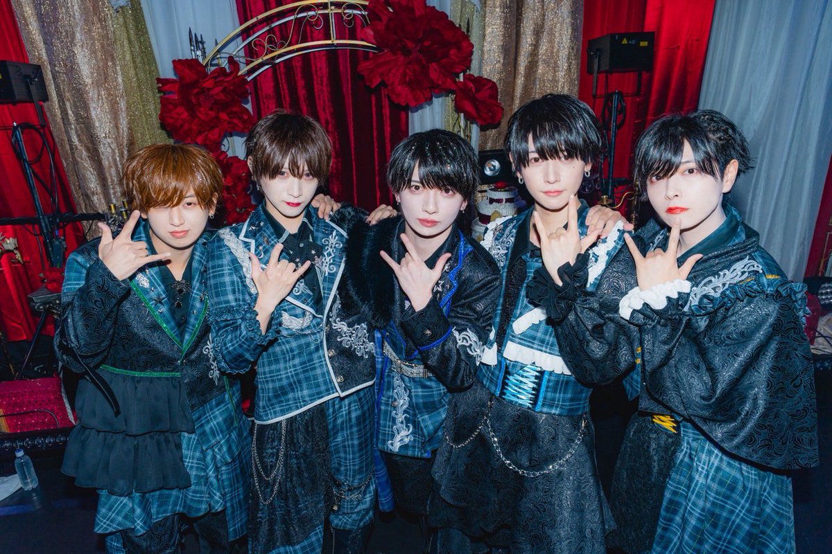 梅 (@descenova_ume) / X