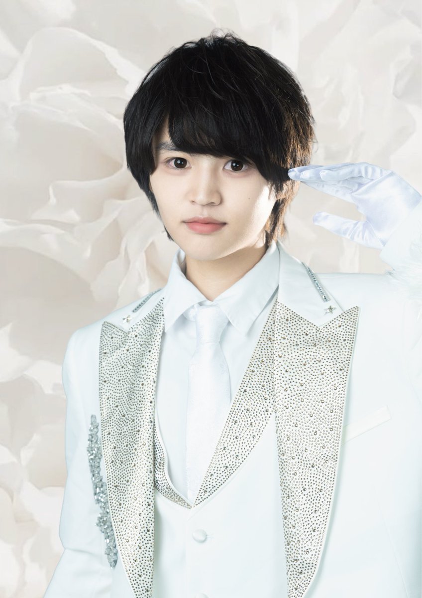 onewish0707's tweet photo. 🌟★⭐︎ 新アー写公開⑤ ⭐︎★🌟

☆*:–☆–:*:–☆–:*:–☆

         ONE-WISH 1st Album リリース決定！
         
                   👑 New Visual 解禁 👑

              🤍中岡 天聖(@tensei_1wish )

     “ 君の笑顔の理由、僕が独り占めしたい💍 ”

                                              ☆*:–☆–:*:–☆–:*:–☆

このポストを「 リポスト🔄※引用含む ＋ いいね 」 合計『 777 』達成で、“ ONE-WISH楽曲 パフォーマンスムービー ”公開❗️

#ONEWISH
#わんうぃっしゅ