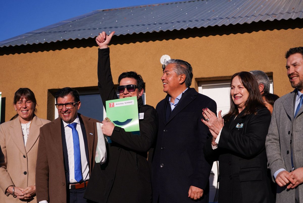 MÁS VIVIENDAS PARA FAMILIAS DE SENILLOSA

En el marco de los festejos por su 74° aniversario, entregamos 10 nuevas viviendas a familias de la localidad.

Paralelamente, desde el ADUS-IPVU continúan trabajando en otras 18 unidades habitacionales que harán realidad el sueño de más