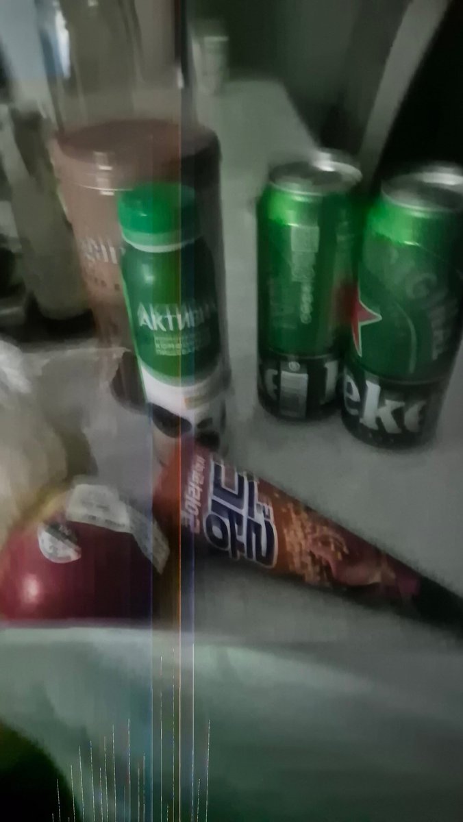 Өнгөт өнөөдөр минь өөрийн түүхээ бичээд өндөрлөлөө. Өргөн олон сайхан амраарай. Өглөөгөө өөдрөг, амгалан угтаарай.😊💐🥀 Манайхан маруужин иднэ, би бийр ууна, харин ганц жин хасдаг таргаа бүгдээр л хуваах байх даа😅