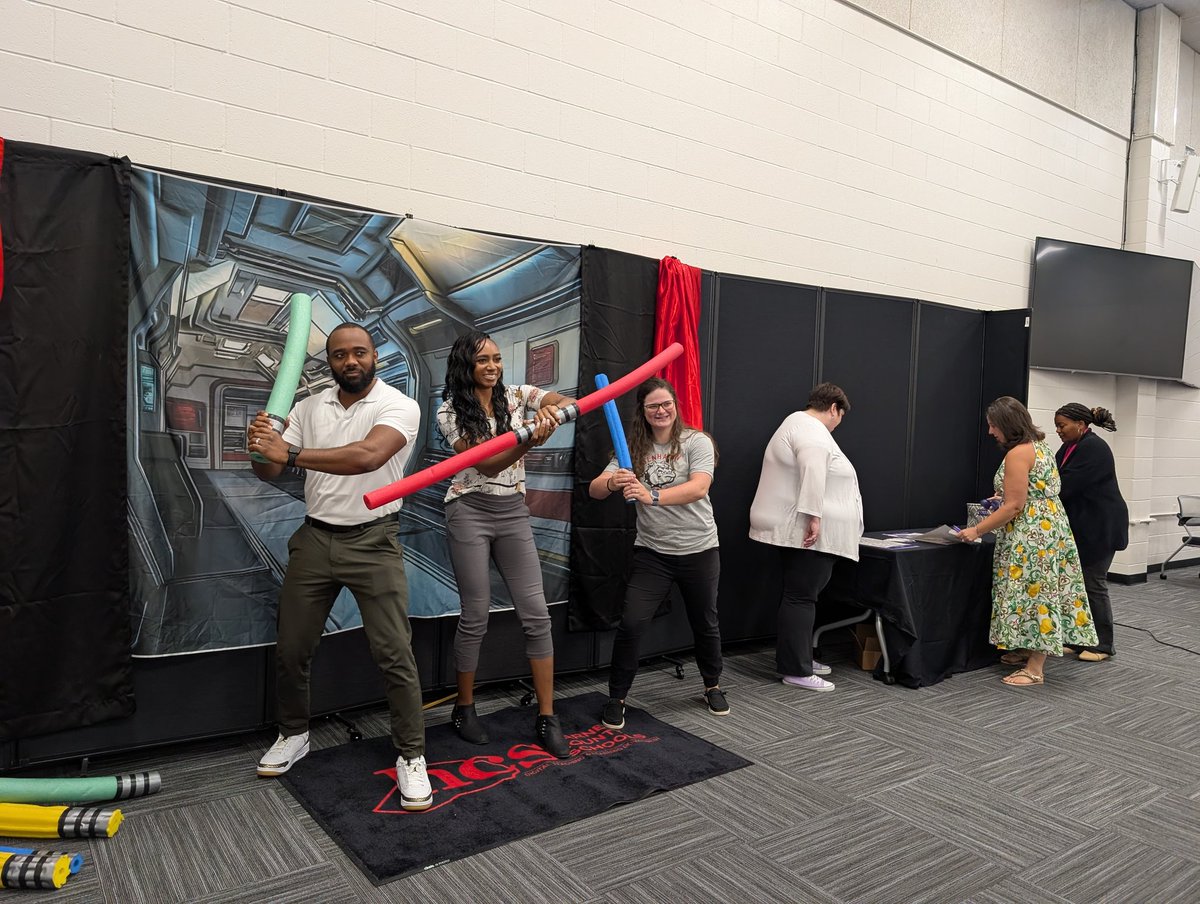 jhdoubleu's tweet image. Our @hcsstudentsvcs BOY meeting is underway!  Thanks to @hazelhealthinc &amp;amp;  #SchoolStatus for presenting today! The Force is with us! #StudentServices #LeadershipMatters #MentalHealth #BacktoSchool2025