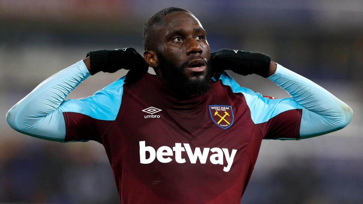 SkySports_Keith's tweet photo. 🚨 Arthur Masuaku is due to arrive in Wearside later today to sign for Sunderland. 
🇨🇩 The left-back is scheduled to undergo a medical in the next 24 hours. 
📑 The former West Ham defender, 31, has agreed a two year deal. 
🇹🇷 He’s a free agent after leaving Besiktas this summer. 
#SAFC