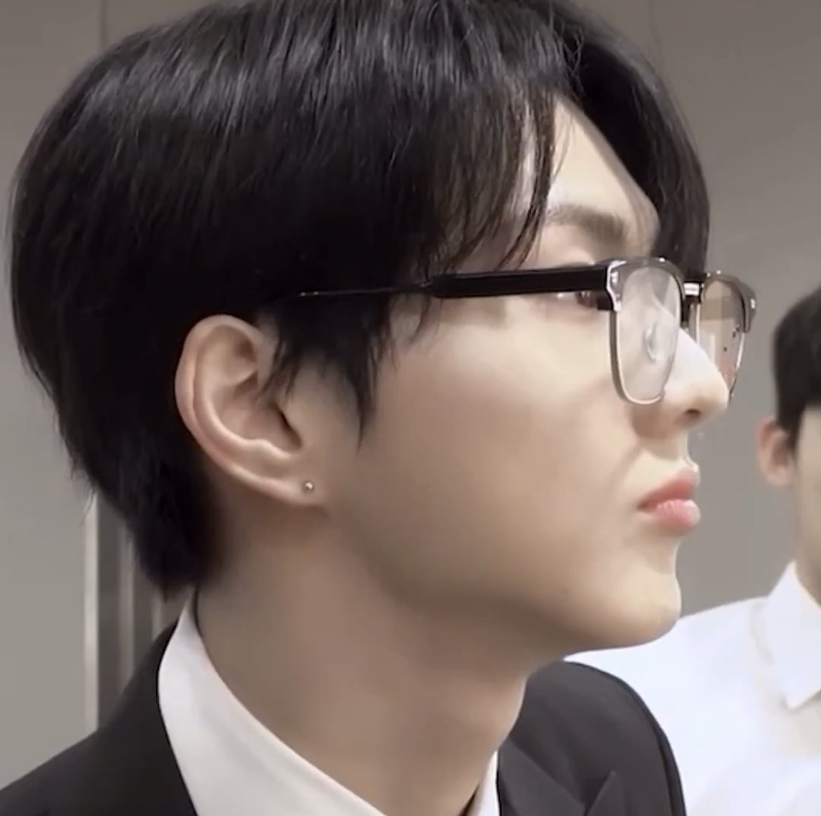 บี๋ เล่นกับเค้าหน่อย🥺