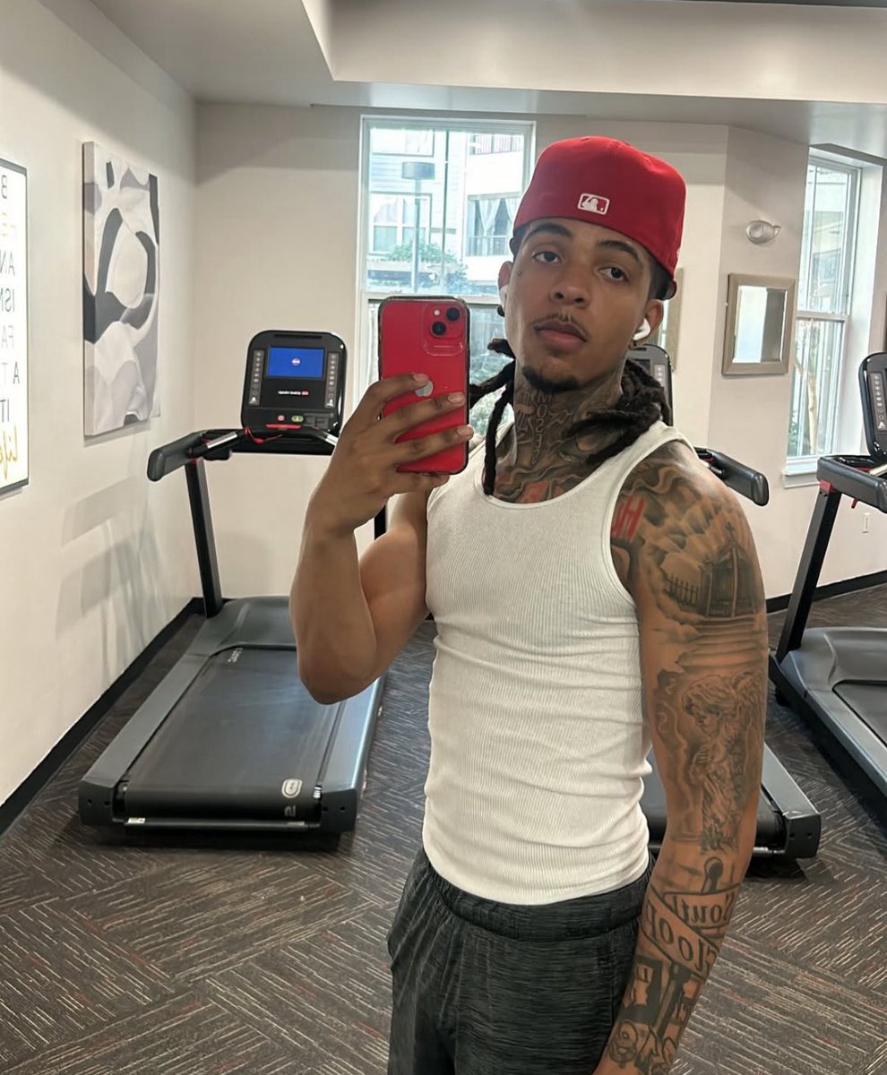 Derrickwalker09's tweet image. Good morning y’all ❤️
Gotta stay up and strong 💪