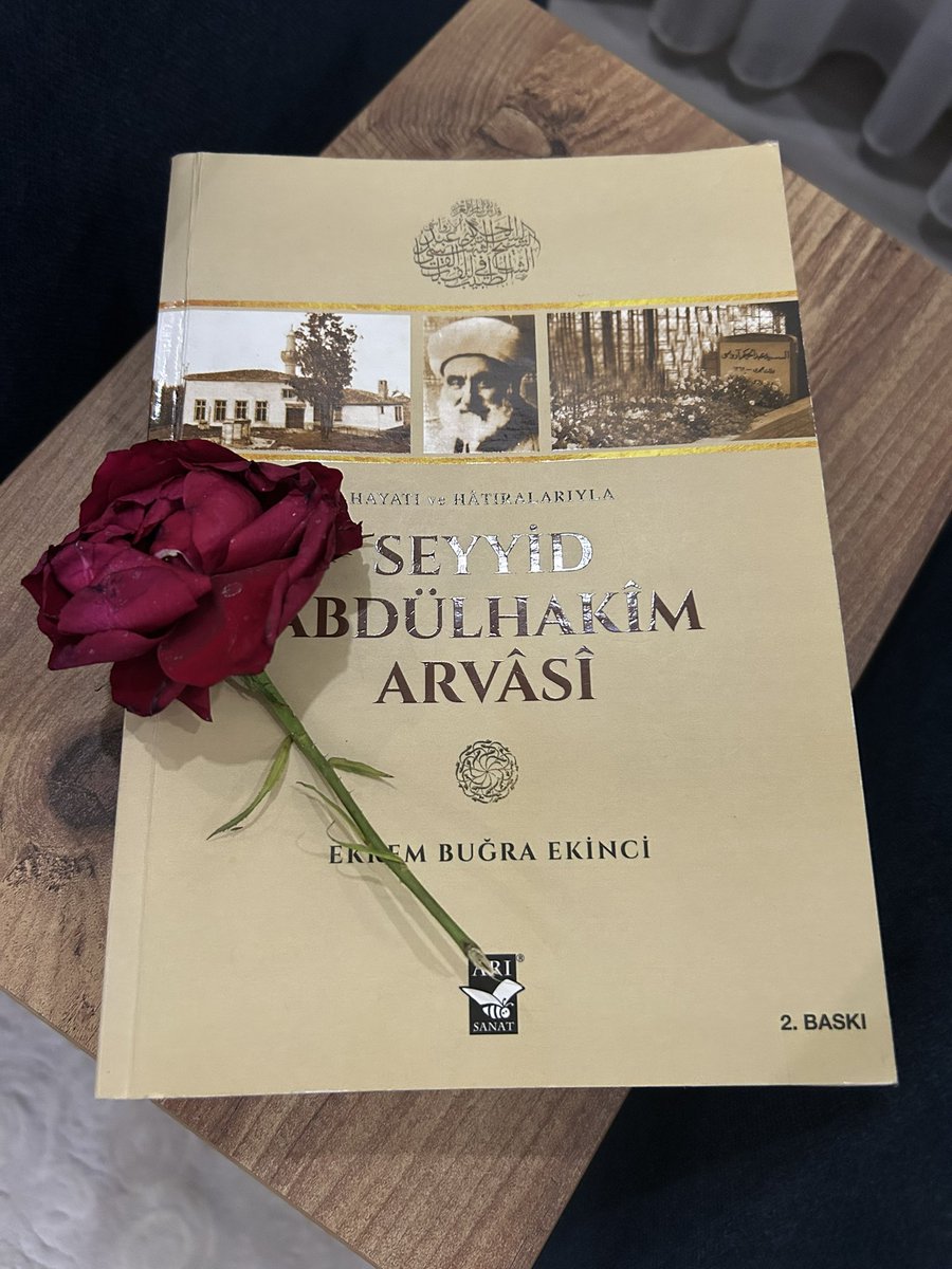 “Kötü insânda ilmin çokluğu, Ebû Cehl Karpuzunda suyun çok olmasına benzer. Bu bitkinin suyu arttıkça, acılığı da artar.”

Seyyid Abdulhakim Arvâsi Hz