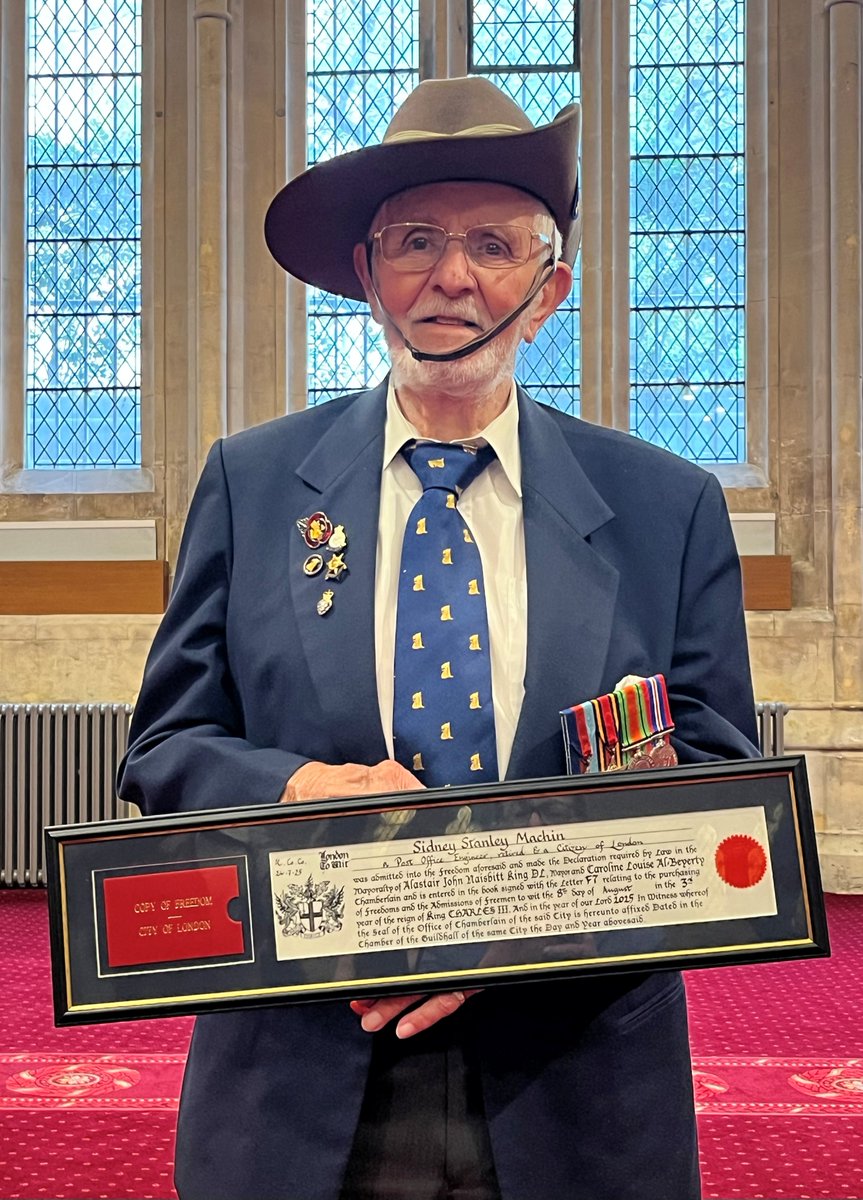 Many congratulations to Sidney Machin, who has received the Freedom of the City of London. Sidney, who is 101 years old and is one of the last surviving #Chindit soldiers who operated in Burma (now Myanmar). He and his comrades were instrumental in disrupting Japanese supply