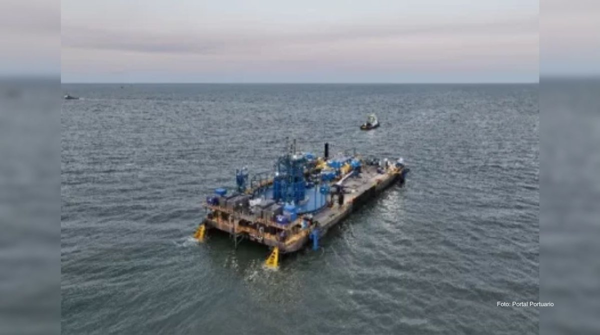 Quinenco_'s tweet image. NOTICIAS QUIÑENCO | @Nexans_  y Crowley Wind Services se asocian para desarrollar la primera barcaza de tendido de #cables de EEUU.

Conoce más en la nota de @PortalPortuario  🔗 portalportuario.cl/nexans-y-crowl…