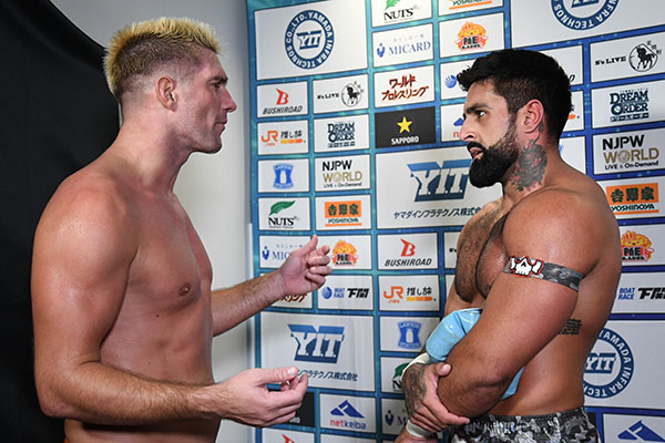 ザック「いつかお前ら全員、俺を超える日が来る。その日が来るのは避けられない。だが、それは今ではない。でもその日が来ることを俺は楽しみにしてる。近いうちに再戦だ（中略）ちょっとビールでもどうだ？」

モロニー「ああ。シャワーに行ってきな」

全文
njpw.co.jp/tournament/res…

#G1CLIMAX35