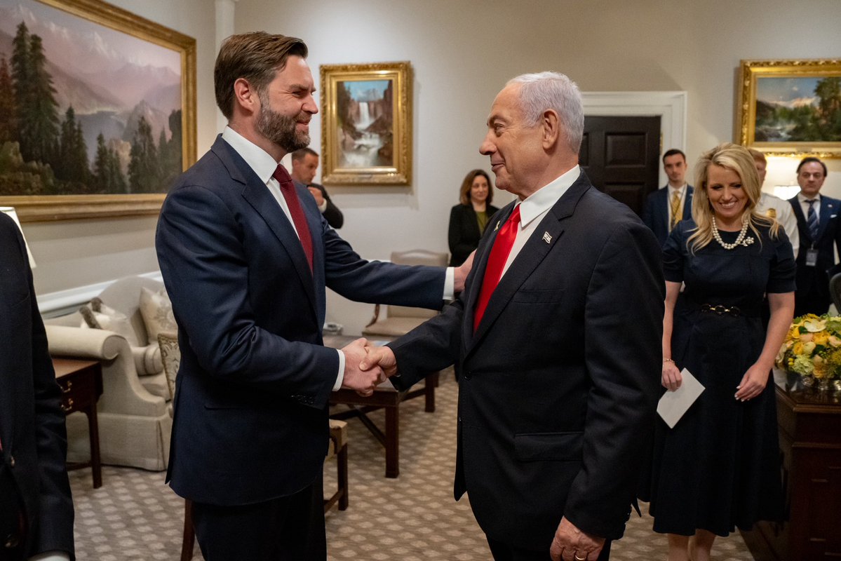 One Jewish State (@onejewishstate) on Twitter photo BREAKING:
VP Vance says the U.S. has no plans to recognize a Palestinian State, and calls for the eradication of Hamas 🇺🇸🇮🇱
<a href="/JDVance/">JD Vance</a> <a href="/VP/">Vice President JD Vance</a> <a href="/netanyahu/">Benjamin Netanyahu - בנימין נתניהו</a> BREAKING:
VP Vance says the U.S. has no plans to recognize a Palestinian State, and calls for the eradication of Hamas 🇺🇸🇮🇱
<a href="/JDVance/">JD Vance</a> <a href="/VP/">Vice President JD Vance</a> <a href="/netanyahu/">Benjamin Netanyahu - בנימין נתניהו</a>