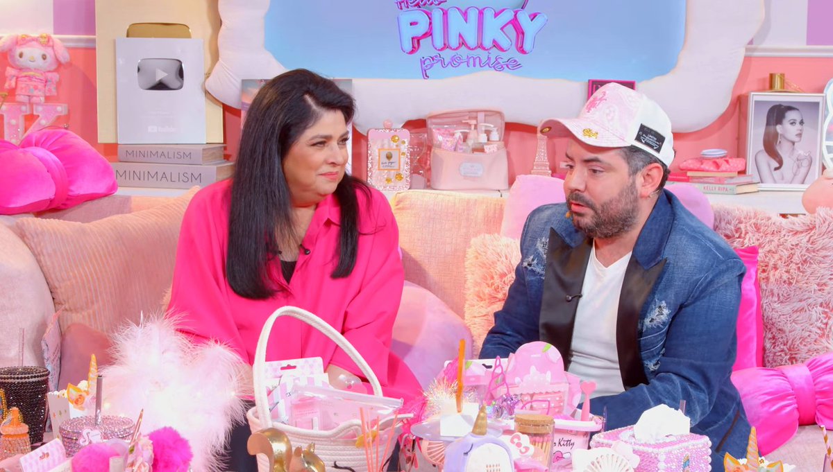 Karlemsant_'s tweet photo. Su carita emocionada y orgullosa al ver a su primogénito hablar del nacimiento de Tessa, su nieta. ¡Segura de haber criado a un buen hombre y de que será un gran padre!
@victoriaruffo31 @joseedu92 https://t.co/sqZBsPHmUU