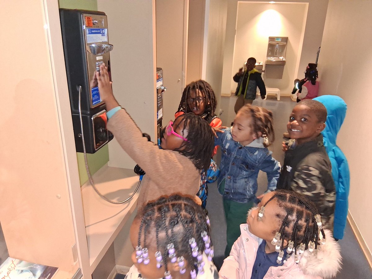 Communication then &amp; now. Scholars learning how to operate a pay phone.
<a href="/FPCS_Woodridge/">Friendship Woodridge</a>
@Friendshippcs
#FPCSWD
#Journeyto30
#Friendshipsjourneyto30
#Onefriendship