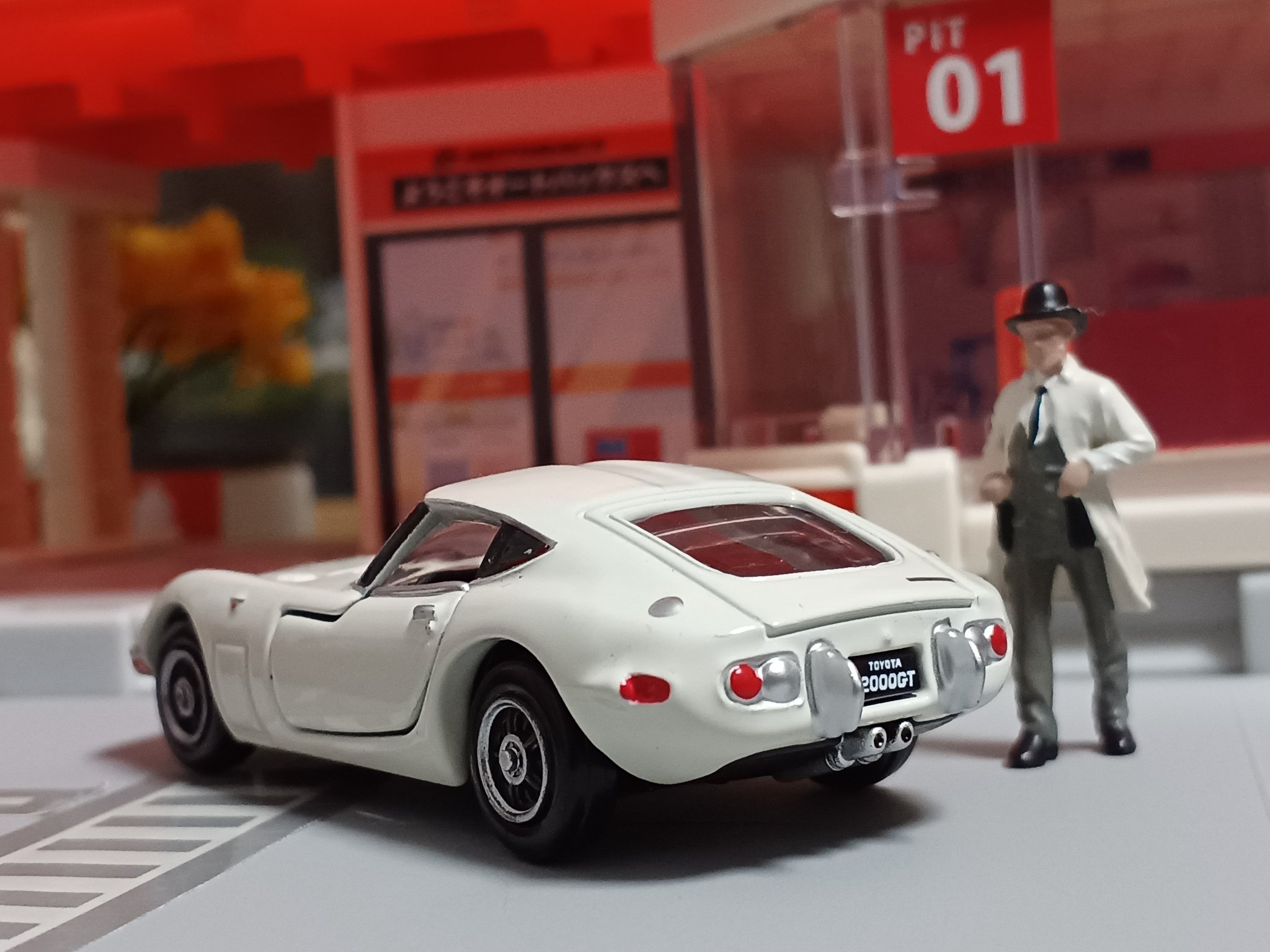 トヨタ　2000GT インゴットミニカー トヨタ2000GTミニカー入荷しました！