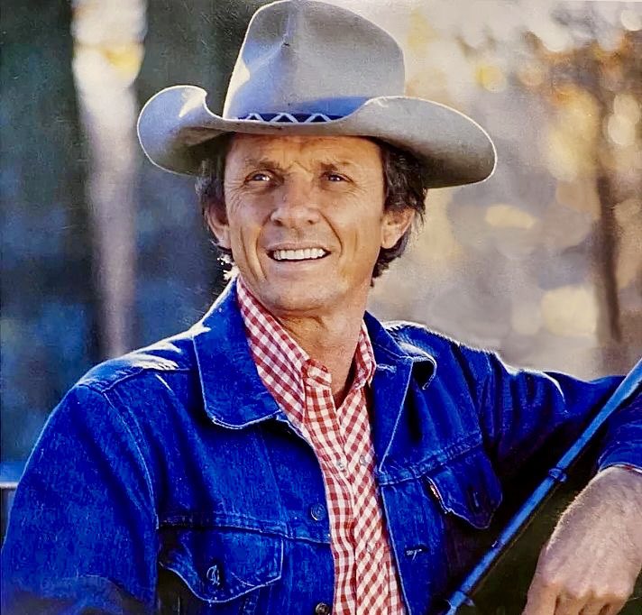 Two greats were born on this day.

Webb Pierce in 1921.
Mel Tillis in 1932.

Gone, but not forgotten!