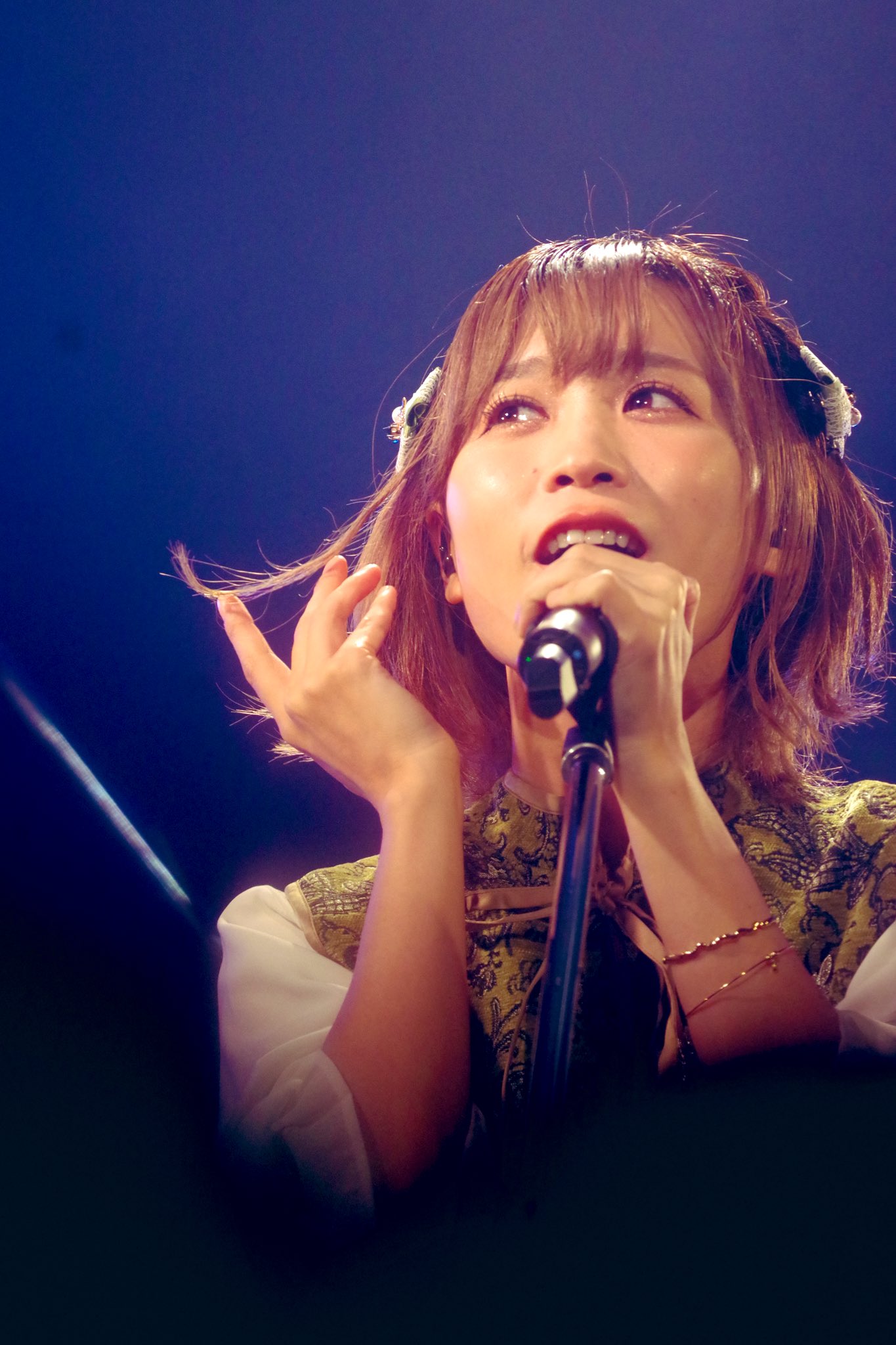（momo） サイン入り写真 どこにもない日 モモコグミカンパニー BiSH モモコグミカンパニー 直筆サイン入りポスターの通販 by A